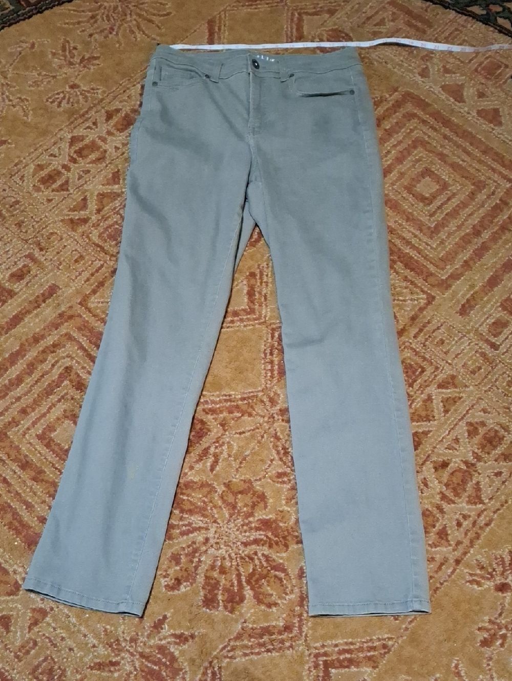 Style & Co. Straight Leg Jeans in Light Gray (Jea102)
